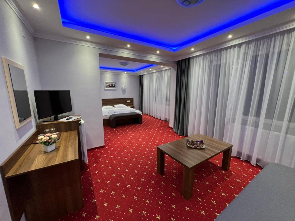 Vila Cristal Baile Felix Luaran gambar
